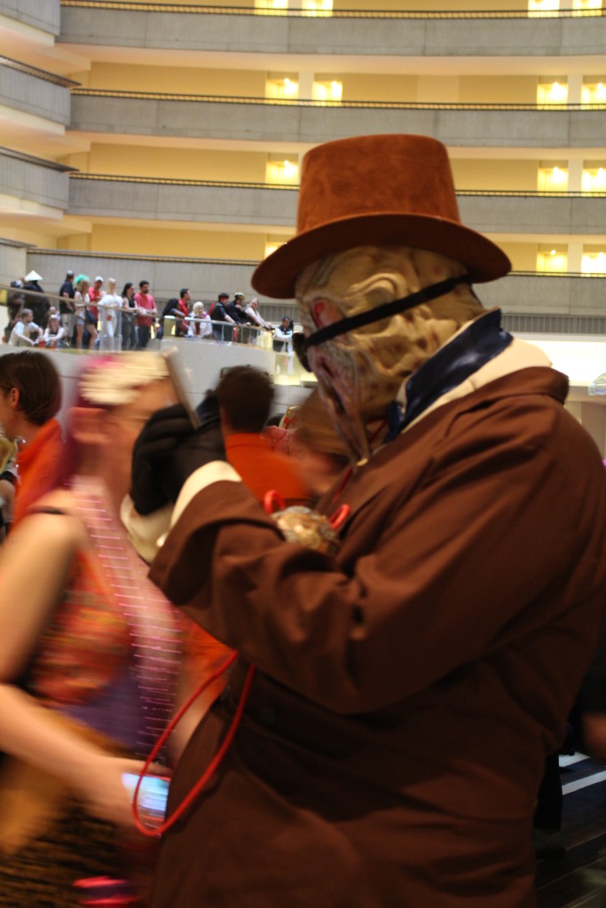 An Ood on a phone. Even the Ood need a moment in this crowd!