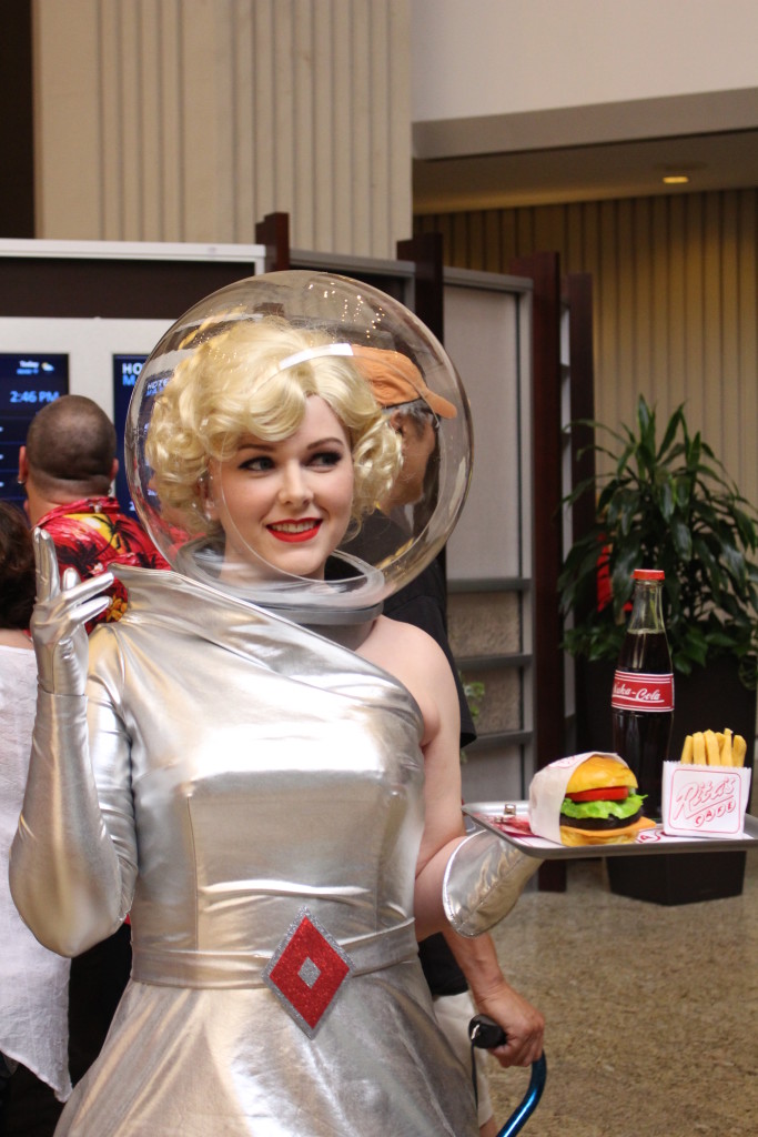 This looks like a waitress from space. We are sure she's doing a reference from something, but we don't know what. Anybody out there know? She's got a great costume.