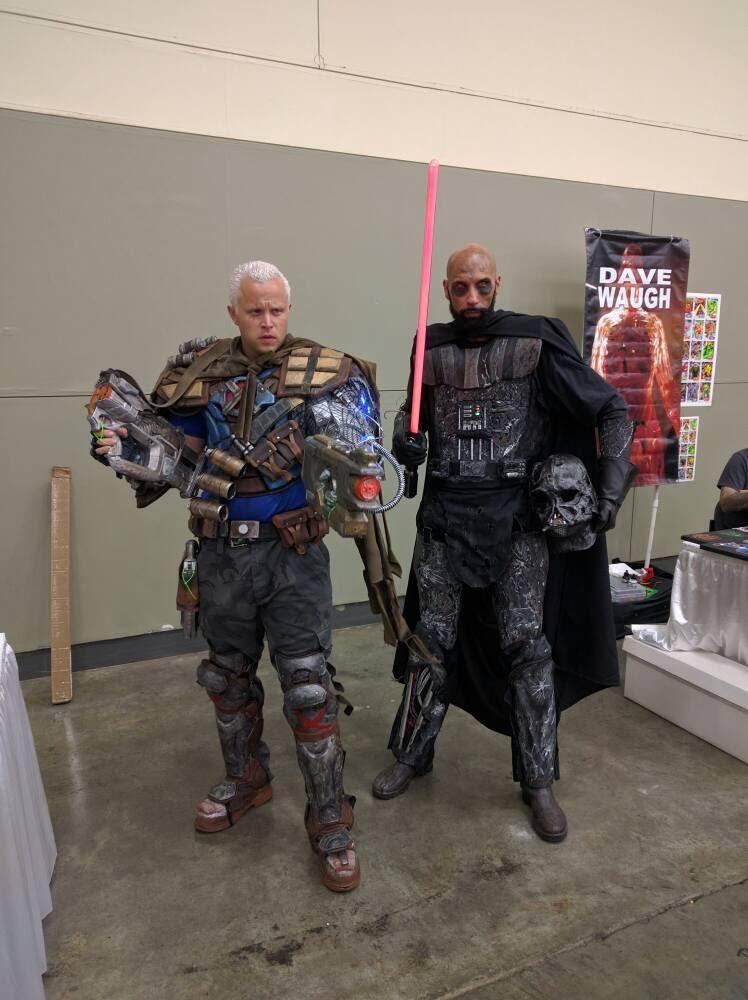 Nice to see less well known characters at the show. Here Cable hangs out with a villian from the Star Wars universe.