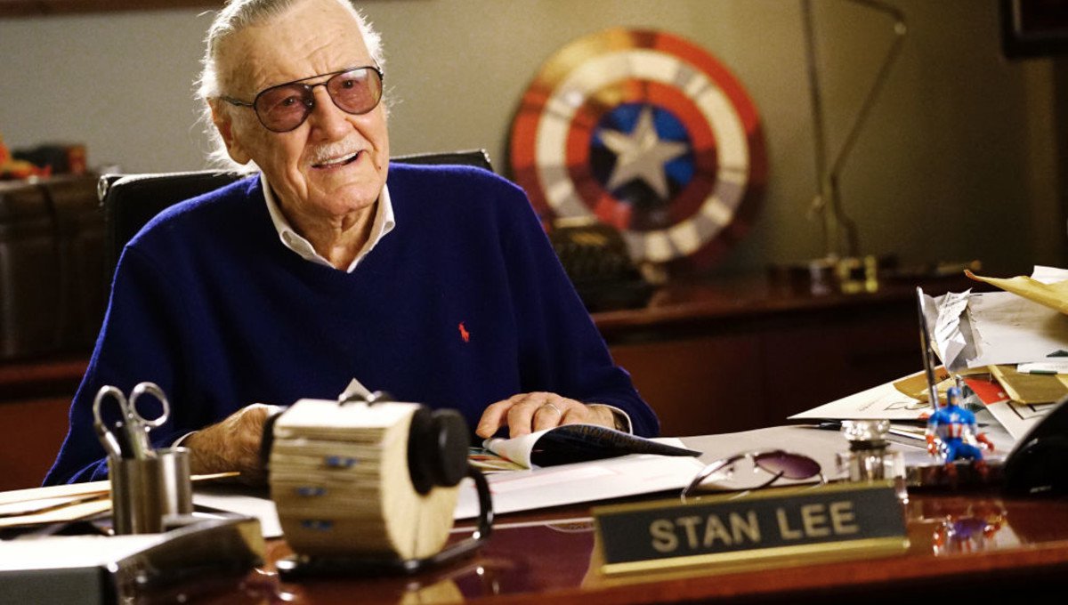 Stan Lee Marvel Head Baseball Superheroes T-Shirt - TeeNavi