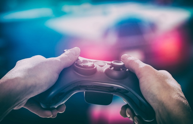 Top 5 Popular Gamers and Channels to Follow