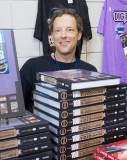 Author Brett Weiss