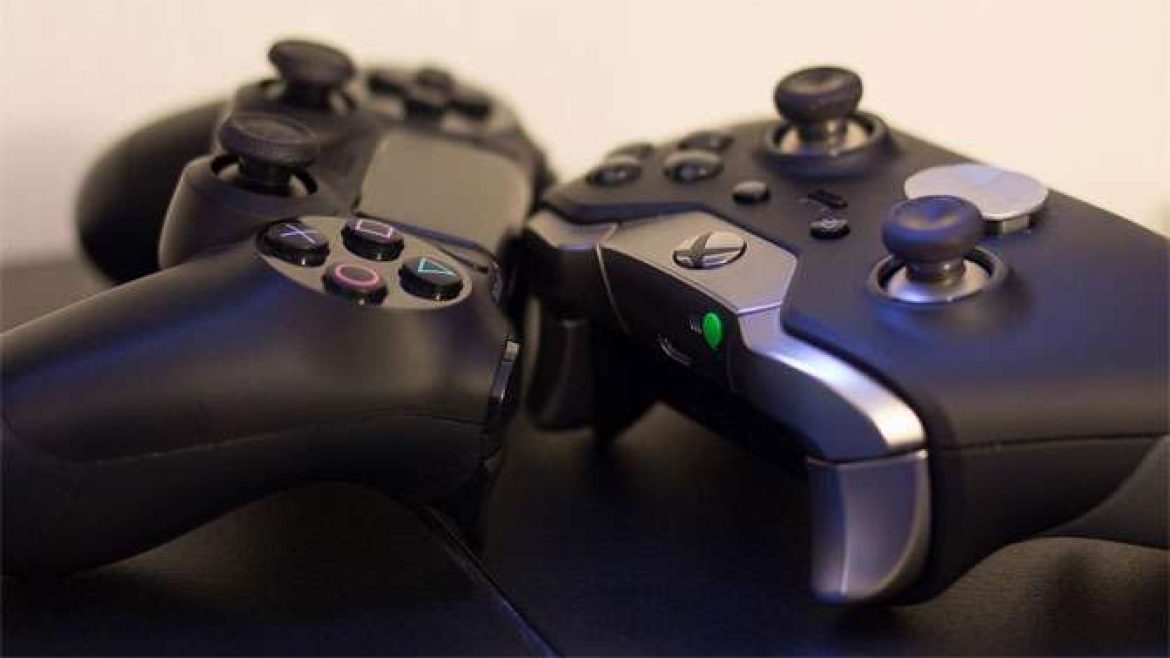Controllers-Adart-Pixabay-Okay