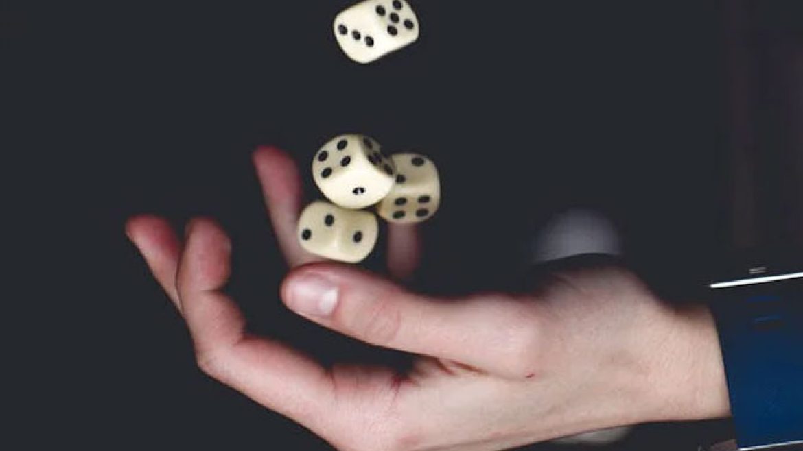 Hand-Juggle-Dice-Adart-Pexel Okay