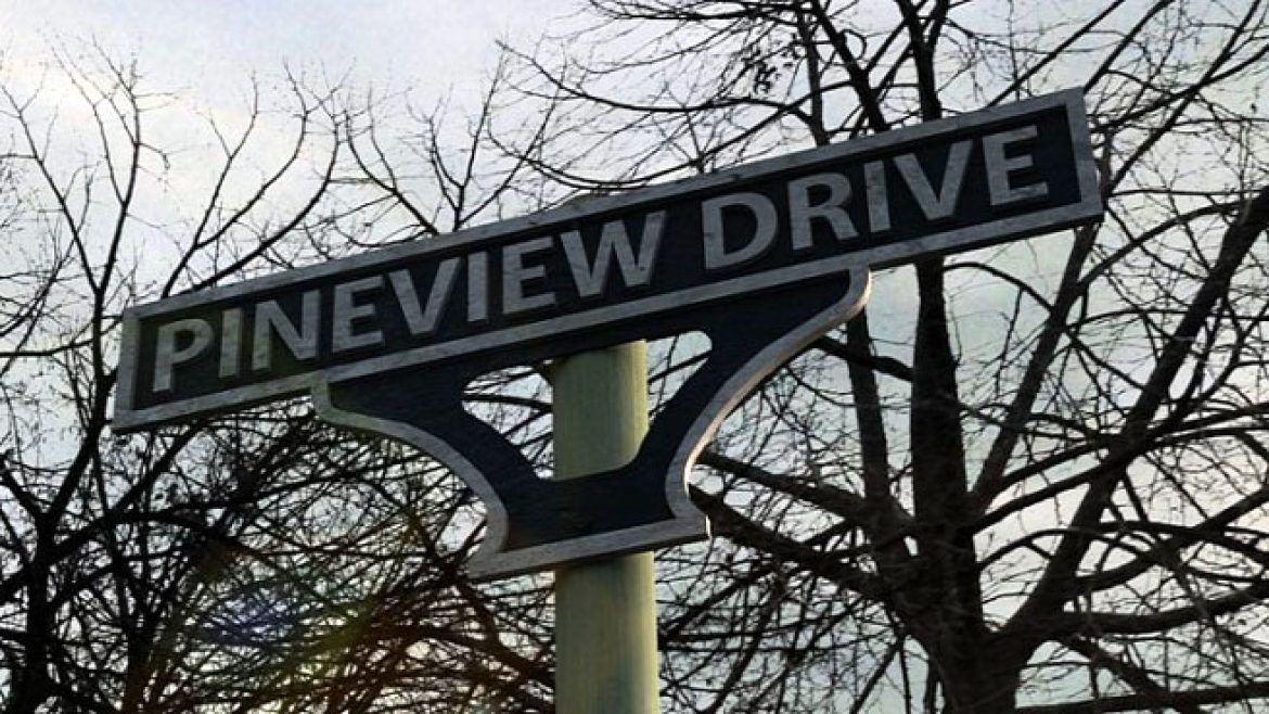 PineviewDriveFEATURE