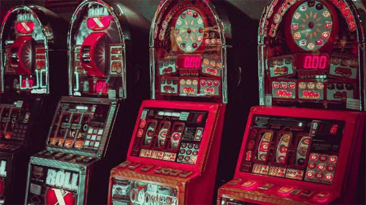 SlotMachineRow-Upsplash-AdArt